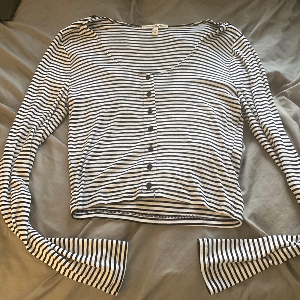 Striped long sleeved crop top